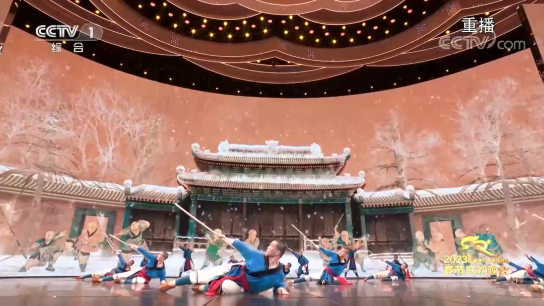 盯着沈腾的《坑》，看不懂2023春晚 