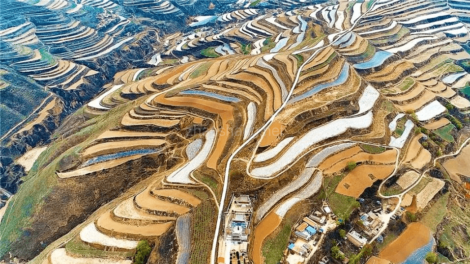 多位省委“一把手”赴小县城调研 多位省委“一把手”赴小县城调研